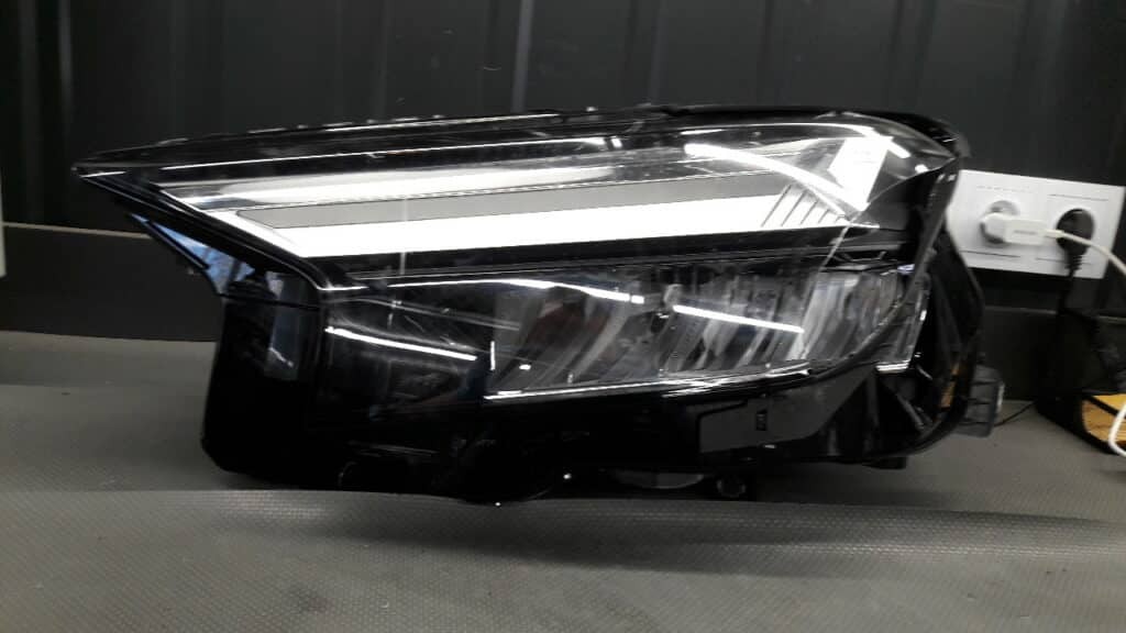 89A941033 Reflektor lewy Audi Q4 E-Tron 20-22r