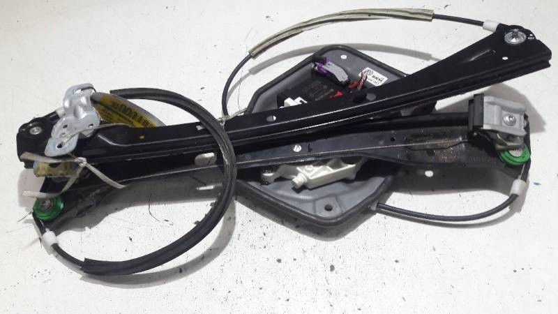 1K3837462A MECHANIZM SZYBY PRAWY PRZOD VW GOLF V