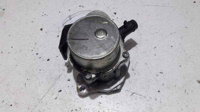 8201005306B Pompa VACUM RENAULT SCENIC III 1.5DCI
