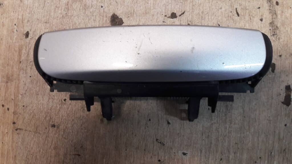 4B0839885 Klamka drzwi prawy przód AUDI A6 C5