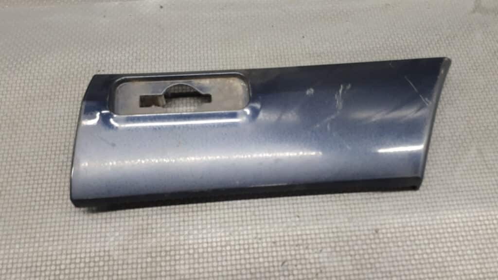 90566972 Listwa blotnika prawa Opel Omega B
