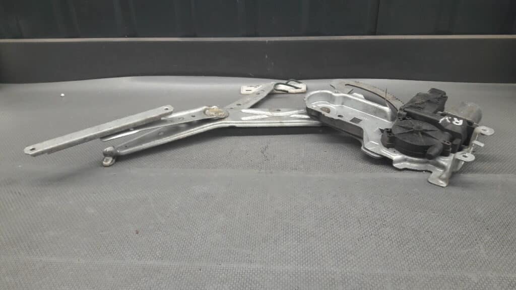 13222288 mechanizm szyby prawy przod  OPEL MERIVA A