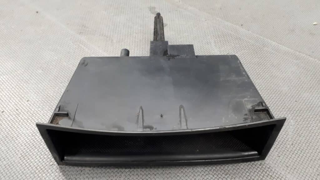 9643574177 Półka schowek środkowy Citroen C3 05r