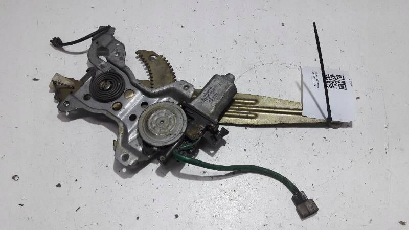 062100-6556 mechanizm szyby lewy tył L200