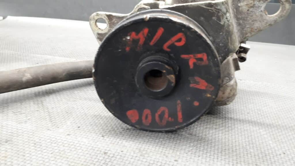 7691974124 Pompa wspomagania Nissan Micra K11 1.0 96r