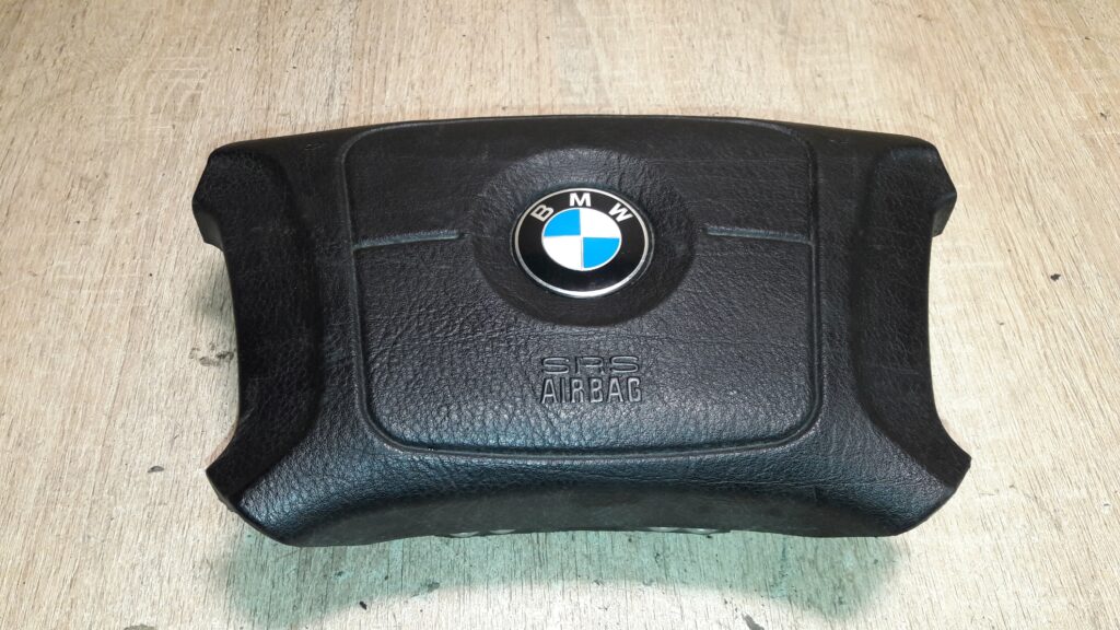 3310944453 Airbag kierowcy BMW E39