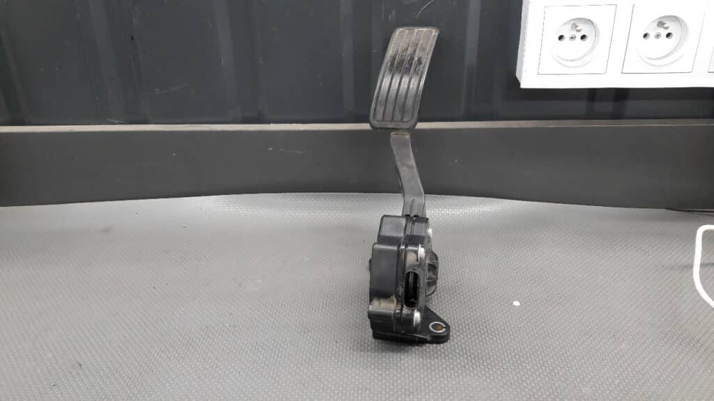 36010AG140 Pedał gazu Subaru Forester 3 2,0 03-09r