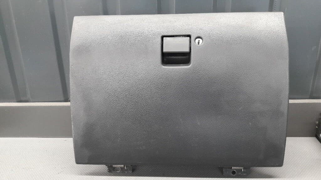 schowek pasażera Opel Frontera B 98-04r