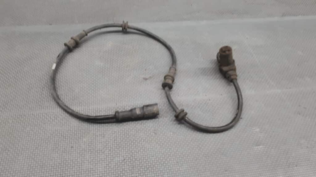 Czujnik ABS prawy przod Opel Vectra B 1.6