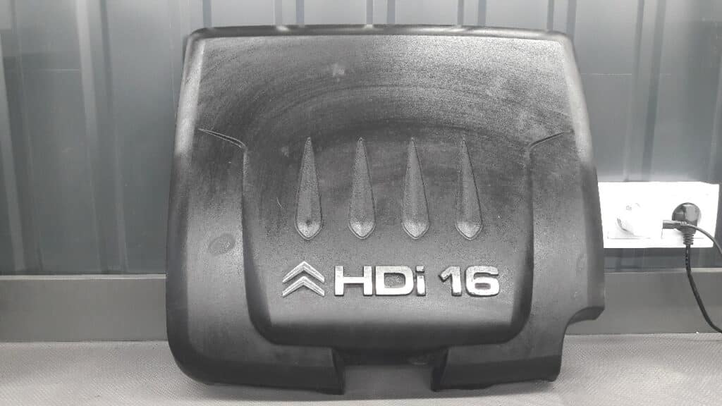9658576980 Osłona silnika CITROEN C5 2.5HDI