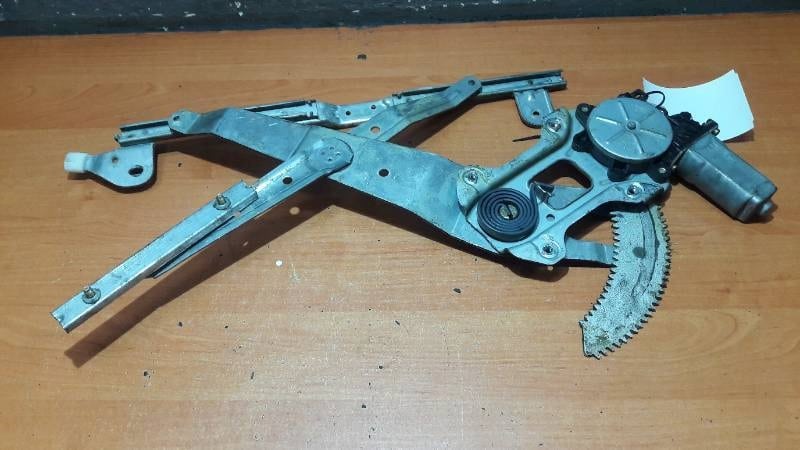 MECHANIZM SZYBY PRAWY PRZOD SUBARU IMPREZA