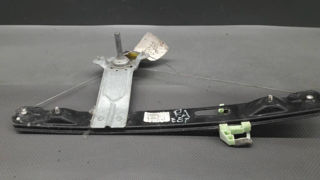 7067800 mechanizm szyby prawytyl BMW E81 I 06r