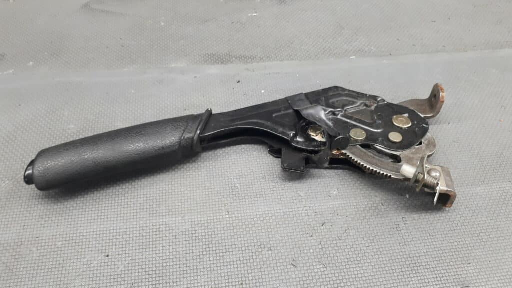 Dzwignia hamulca recznego Lancia Lybra 02r