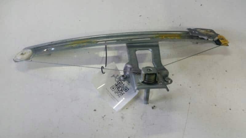 7011205 PODNOSNIK SZYBY LEWY TYL BMW E46