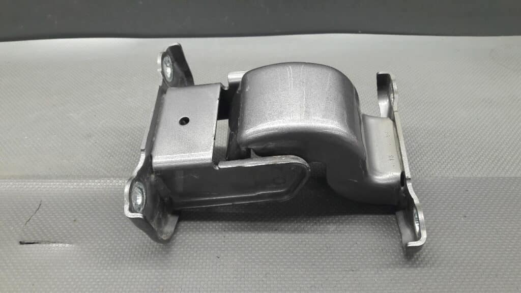 93458938 zawias drzwi prawy tyl gorny Renault Trafic III