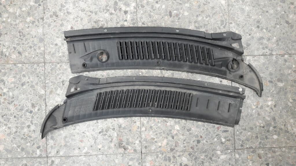 55753-87211 podszybie lewy prawy tył Daihatsu Cuore L501