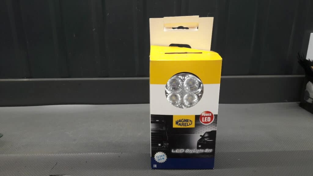 LAQ010 swiatla do jazdy dziennej LED Renault  Master II