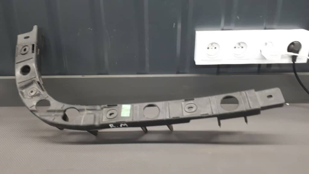 Ślizg zderzaka prawy tył Seat Altea