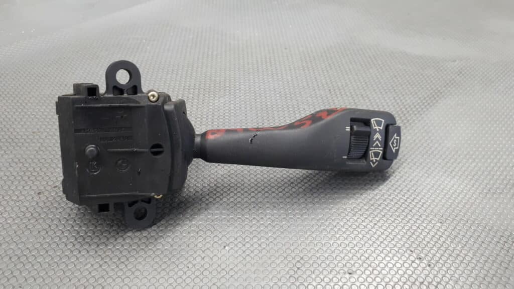 8375408i przełącznik wycieraczek BMW E39