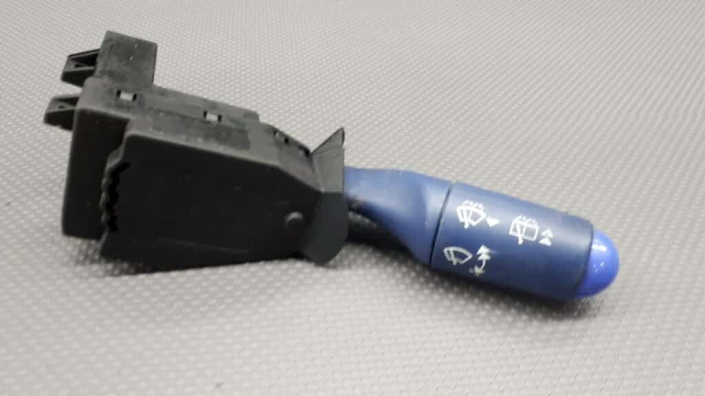 993794006 przełącznik wycieraczek SMART FORTWO 99r