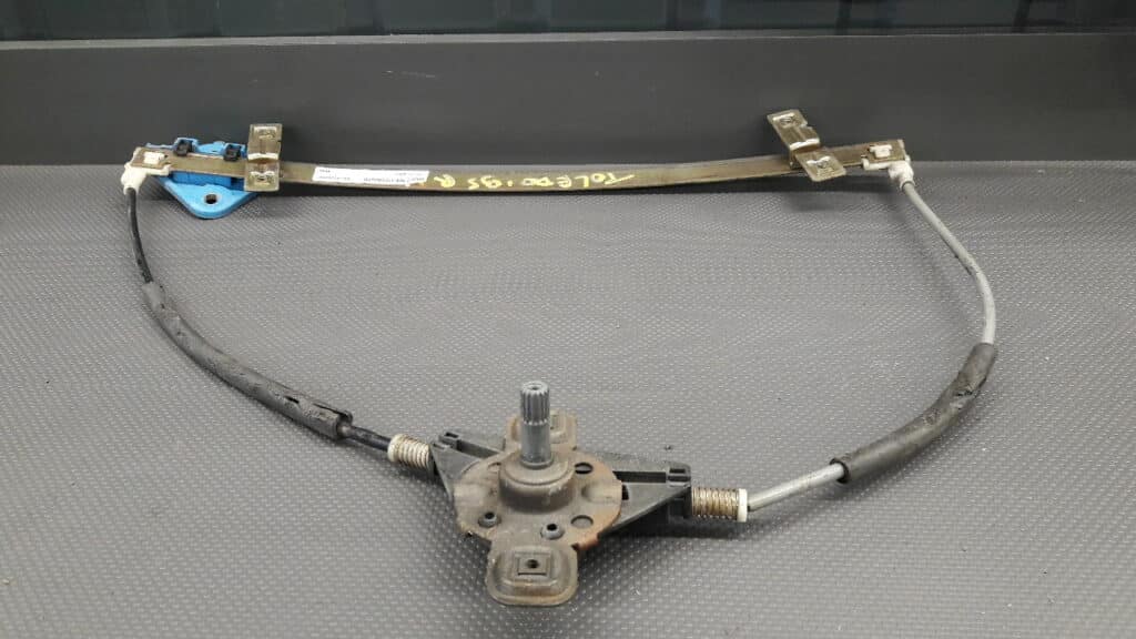 Mechanizm wycieraczki prawy przód VW Toledo I 95r
