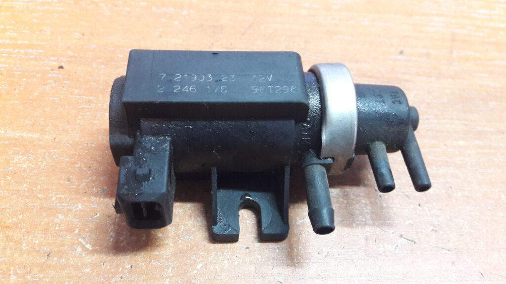 72190323 zawor podcisnienia OPEL OMEGA B