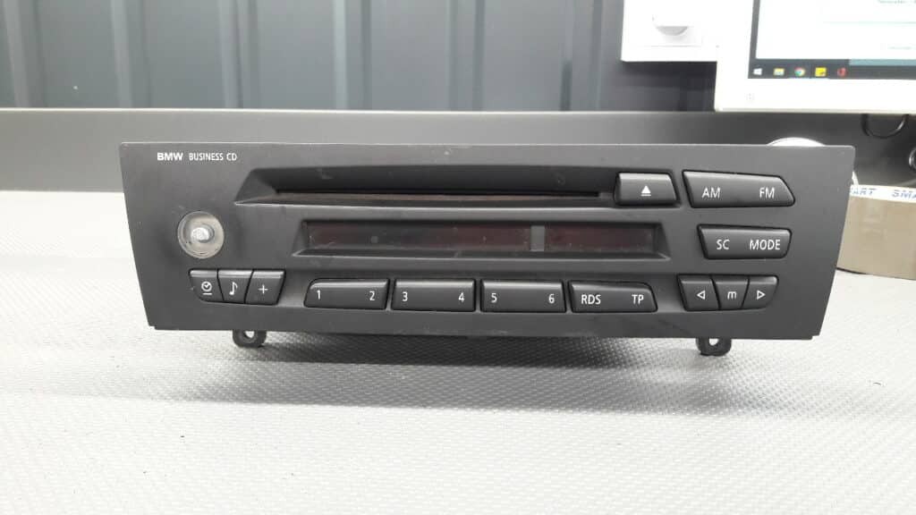 921627501 Radioodtwarzacz CD E90 E91 E81 E84