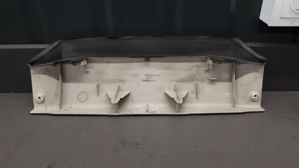 1S71N46404DHW Osłona światła stopu Ford Mondeo III Kombi