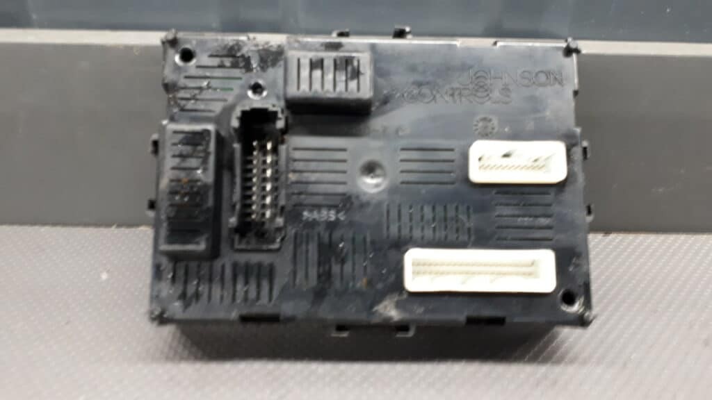 21669390-7 moduł sterownik BCM Nissan Micra K12