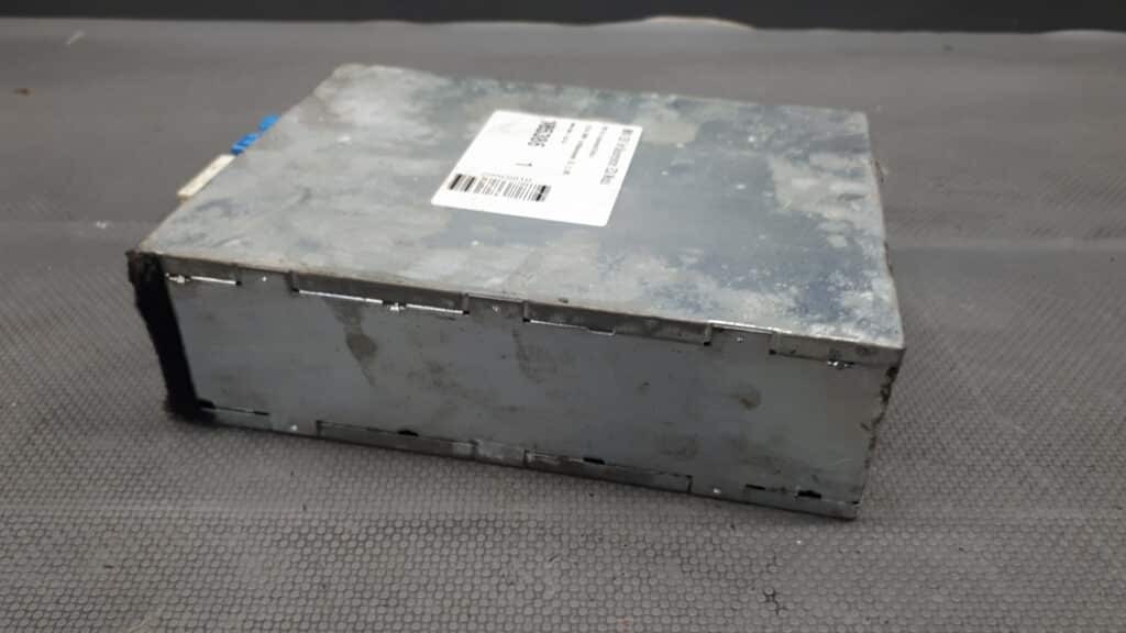 6902015 Wzmacniacz tuner TV BMW E39 E38