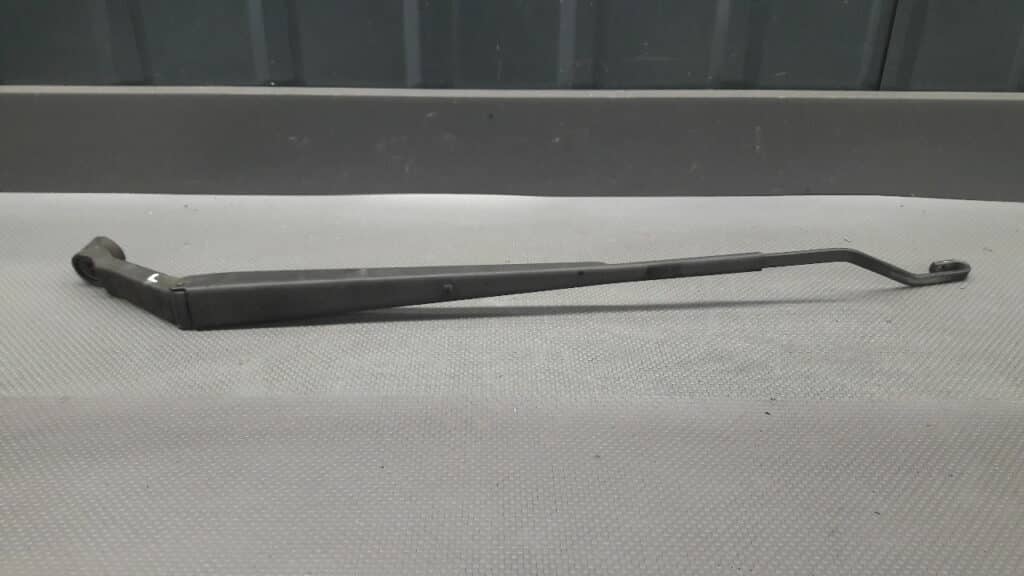 ramie wycieraczki lewy przod Toyota Yaris  Verso