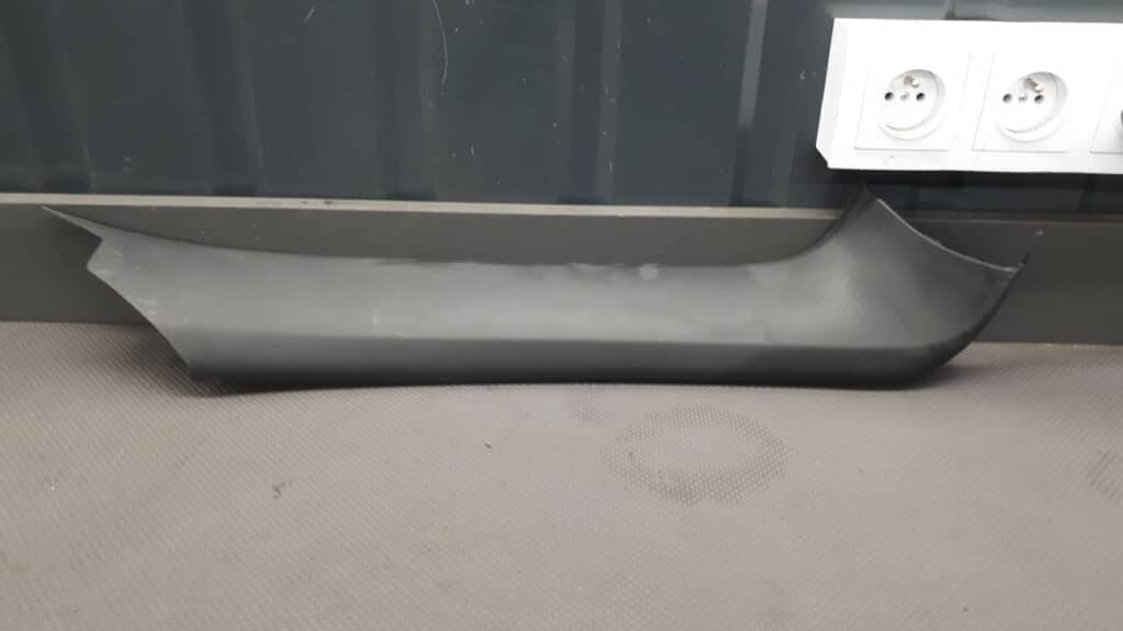 98655518200 Osłona słupka prawy przód Porsche Boxster 986