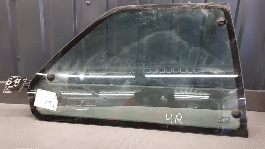 szyba karoseryjna uchylana prawy tył Renault R19