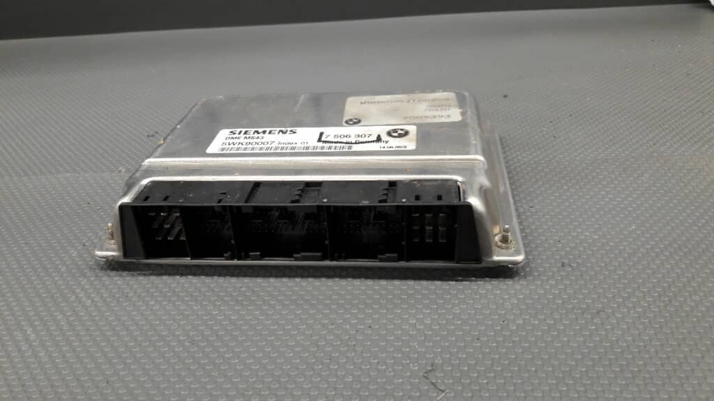 7506307 Komputer silnika BMW X5 E53