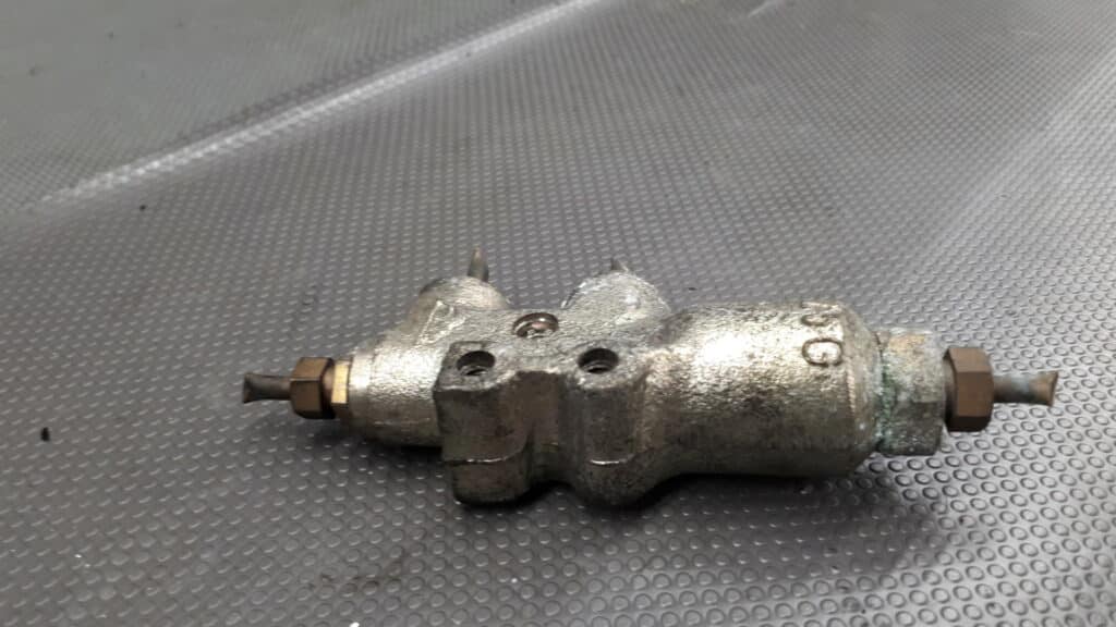 Korektor sily hamowania Volvo 850 2.0t