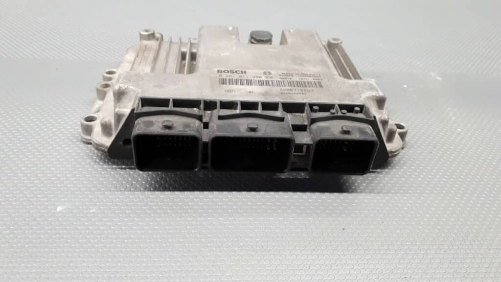 8200310863 Komputer silnika Renault Megane II 1.9dCi 08r