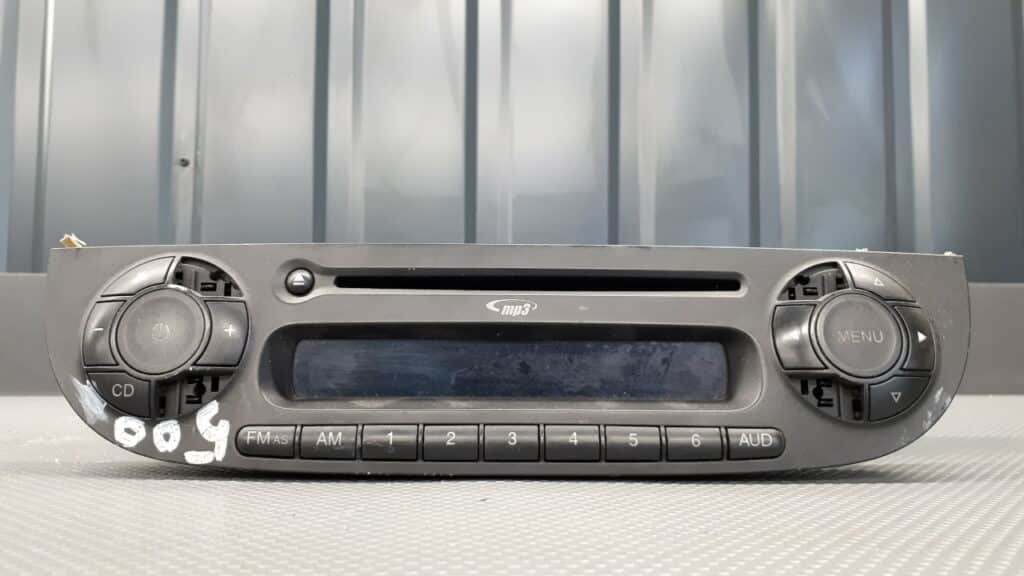 7355341840 Radio CD MP3 Fiat 500 mp3 11r