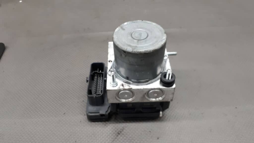 6c0614517r pompa ABS IBIZA IV FABIA III 1.4 TDI