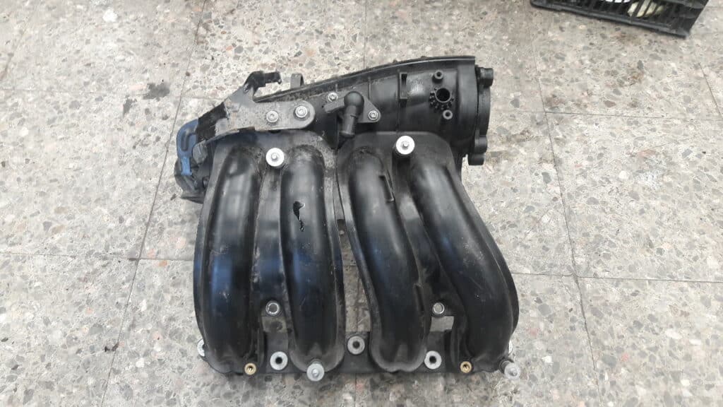 CUZN38PB1.5 Kolektor ssący BMW e46 2.0 N42