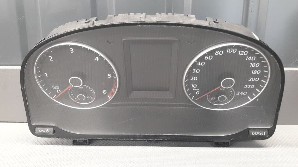 2K0920865J Licznik VW Caddy 2.0tdi