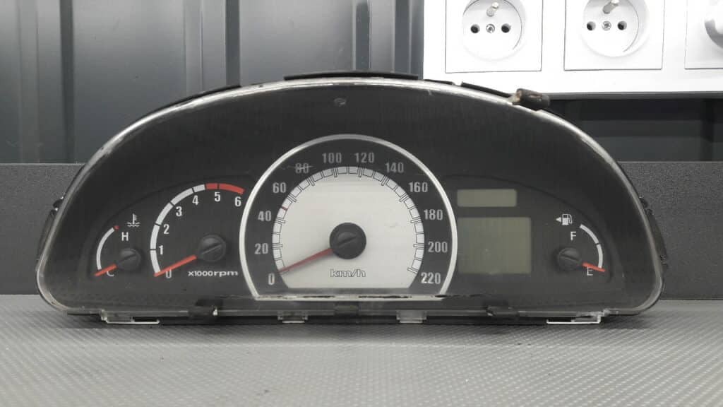 2005-71300H Licznik Hyundai Matrix 1,6 diesel