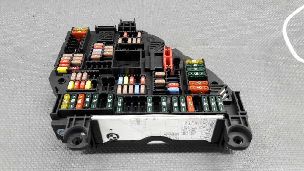 923442301 Skrzynka Bezpieczników BMW F10 F11 10-13r