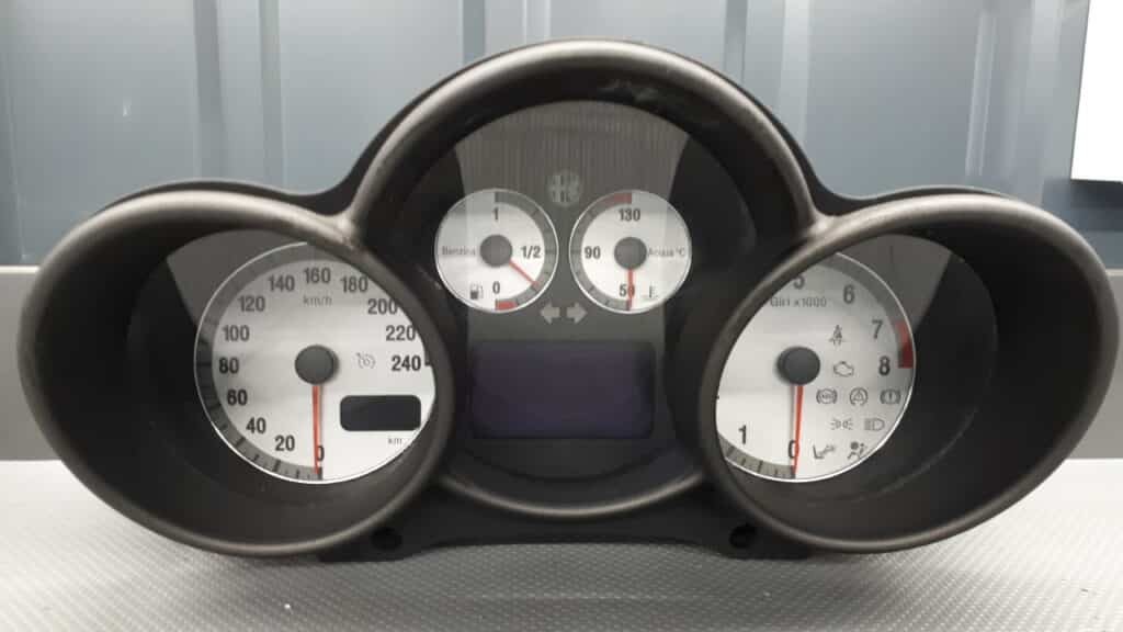 156050196 licznik zegary Alfa Romeo GT 2.0 JTS 04r