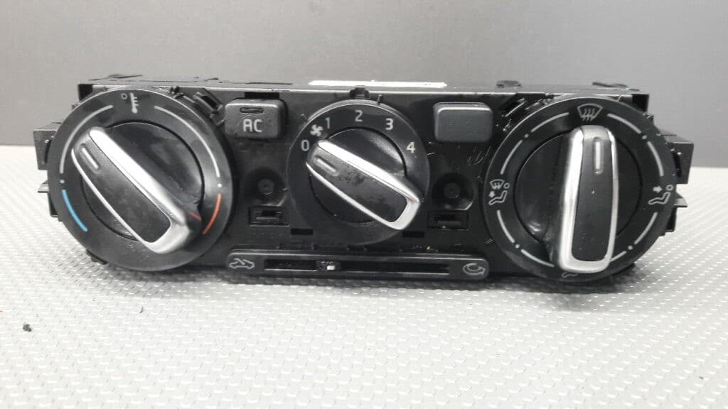1ST820045Q Panel klimatyzacji Skoda Citigo 12r