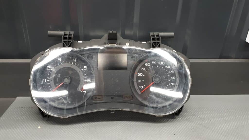 8200715178M licznik zegary Renault Clio III 1.2  08r