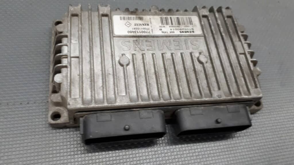 7700113460 komputeer Renault Megane I 1.5 DCI 02r