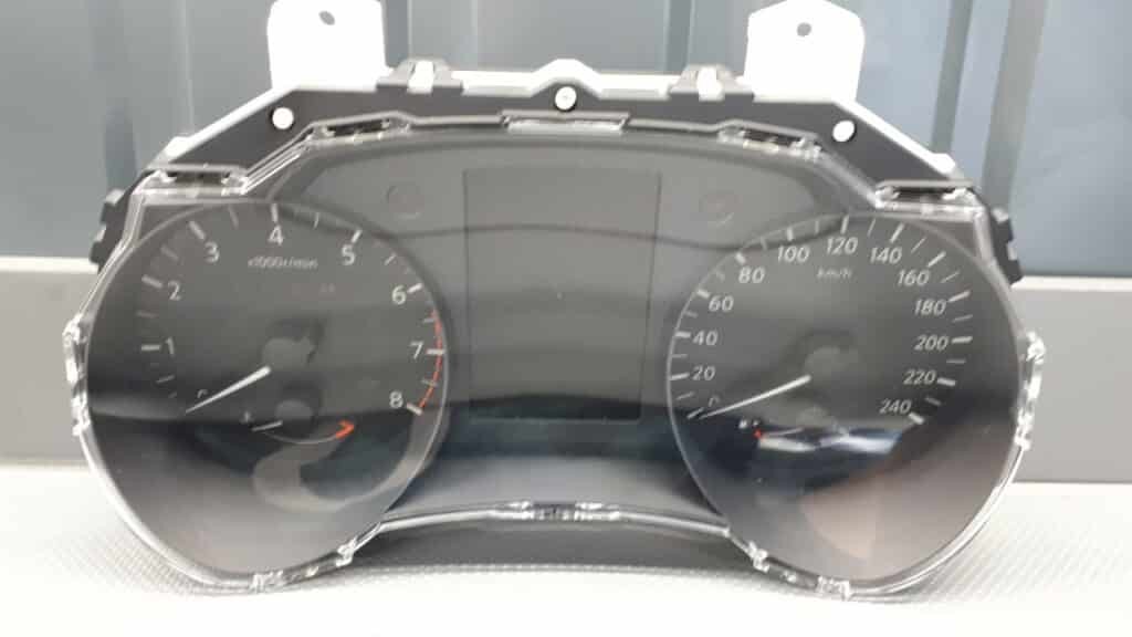 5FB0A/8XZ0 licznik Nissan Micra 1.0 BENZYNA 17r