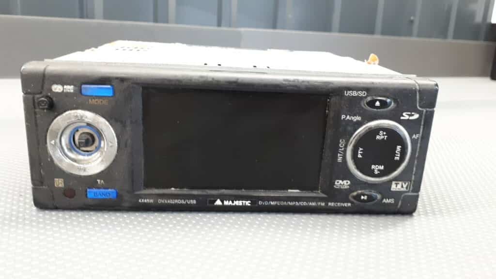 DVX402RDS Radio USB SD Majestic 4X45W TV Tuner