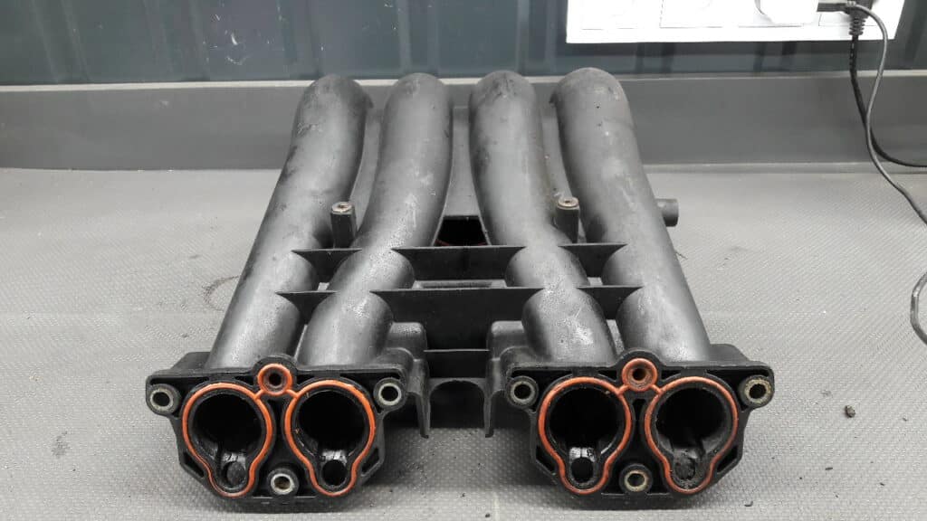 Kolektor ssącyt Fiat Ulysee I 2,0 89KW