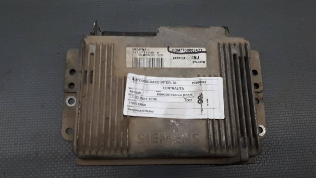 HOM7700863477 komputer Renault Laguna 1.5 DCI 02r